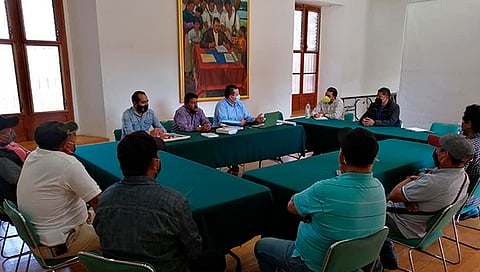 El secretario de Gobierno, Armando Hurtado, ha mantenido comunicación con los núcleos agrarios para consolidar el padrón de autoridades ejidales, comunales, organizaciones sociales y campesinas (Foto Cortesía) 