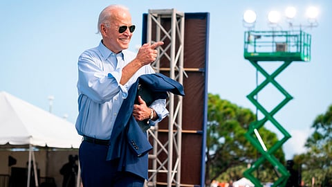 El mandatario estadounidense hace un revés a la política tomada por el magnate republicano (Foto Twitter: @JoeBiden)