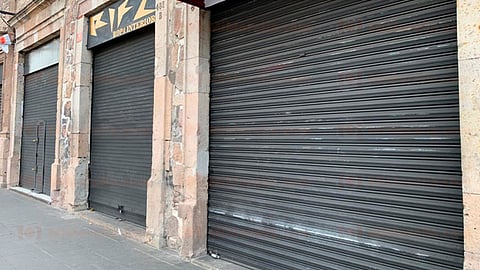 La crisis que generó la pandemia afectó a miles de negocios y muchos tuvieron que "bajar sus cortinas"(Foto: MiMorelia.com)