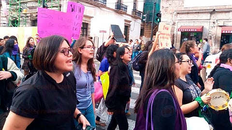 La “Red de Colectivas Feministas Michoacán” convocaron a una marcha partiendo de la fuente de las Tarascas (Foto: archivo)