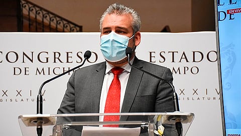 Queda claro que a la administración estatal no le interesa expedir la licencia permanente para beneficiar a ciudadanos, afirmó Ramírez Bedolla (Foto Cortesía) 