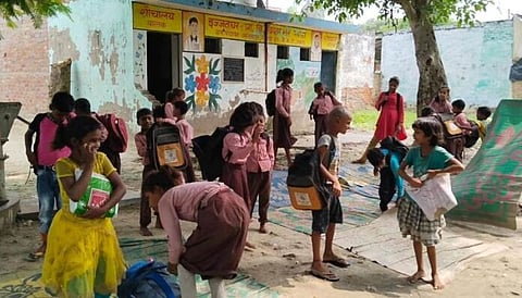 Lack of budget and resources means students are having to study outdoors on the ground [Photo: Satya Prakash Bharti, The Mooknayak]