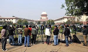 Demonetisation—SC agrees to hear Centre’s transfer petition plea