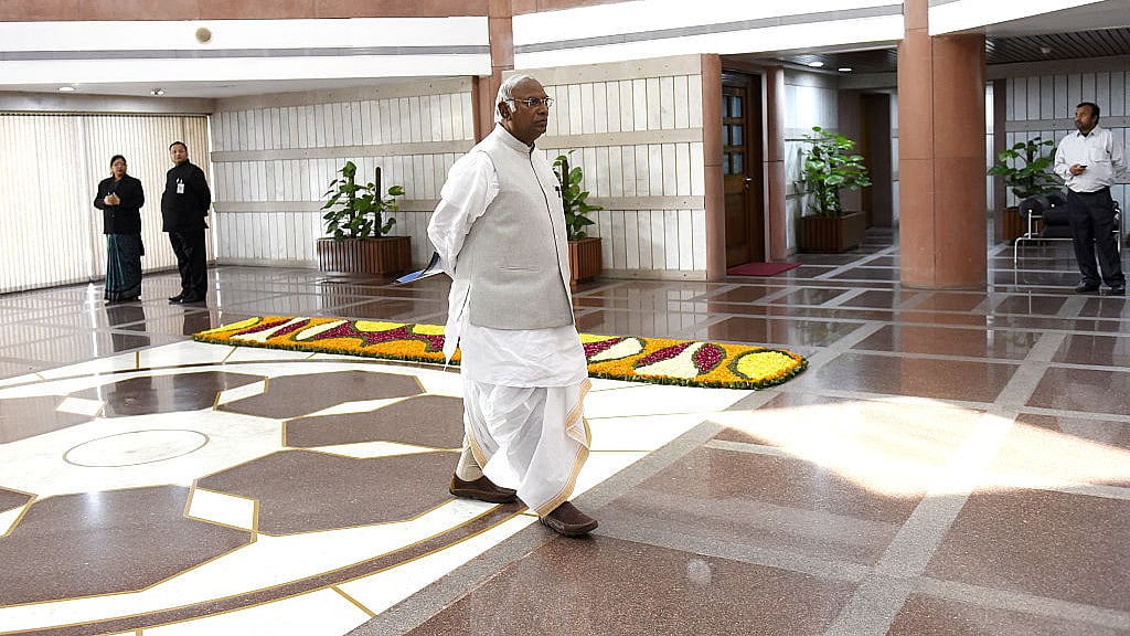 

Photo by Mohd Zakir/Hindustan Times via Getty Images