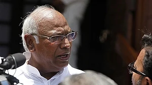 Kharge: Process of selecting Director, CBI has
been vitiated