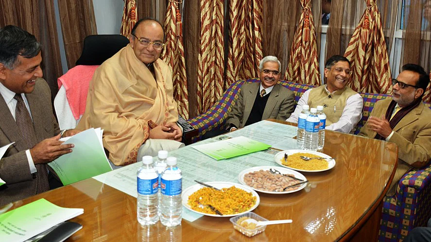 Photo courtesy: twitter.com/FinMinIndia