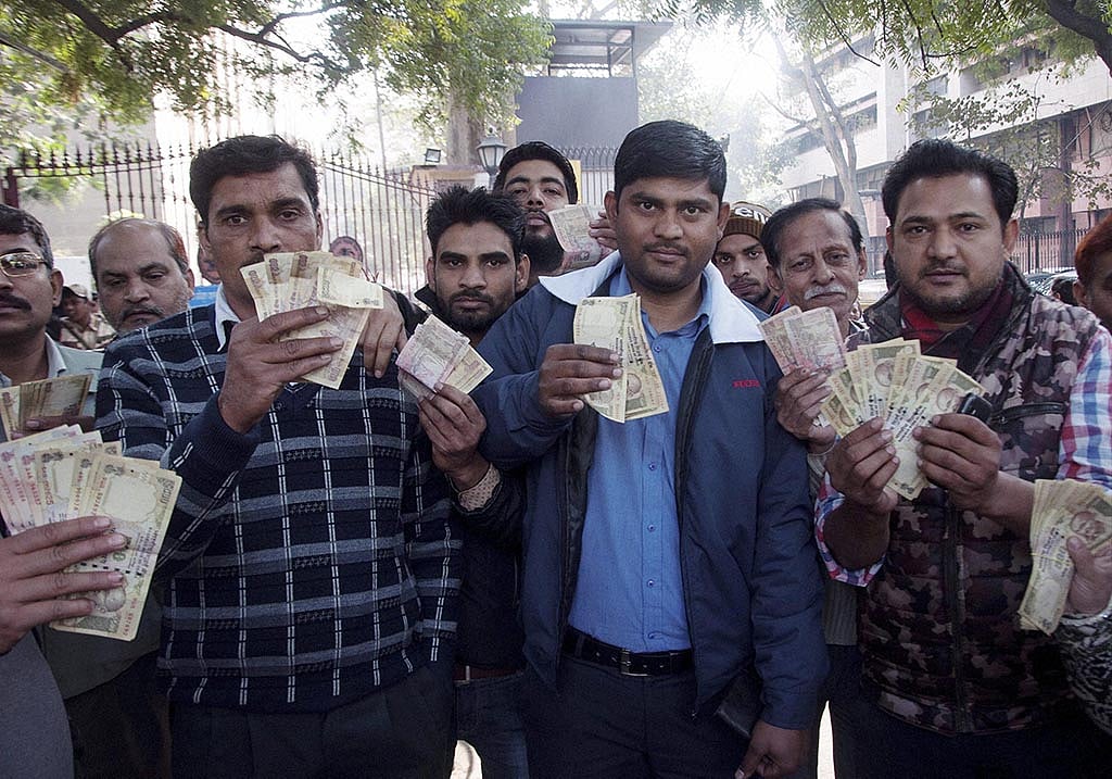 Demonetisation: People still
flocking to ‘Return’ Bank of India