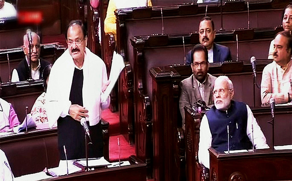 Naidu: “Hindustan Samachar ‘bahut purana’ aur ‘Hindustani’ hai”