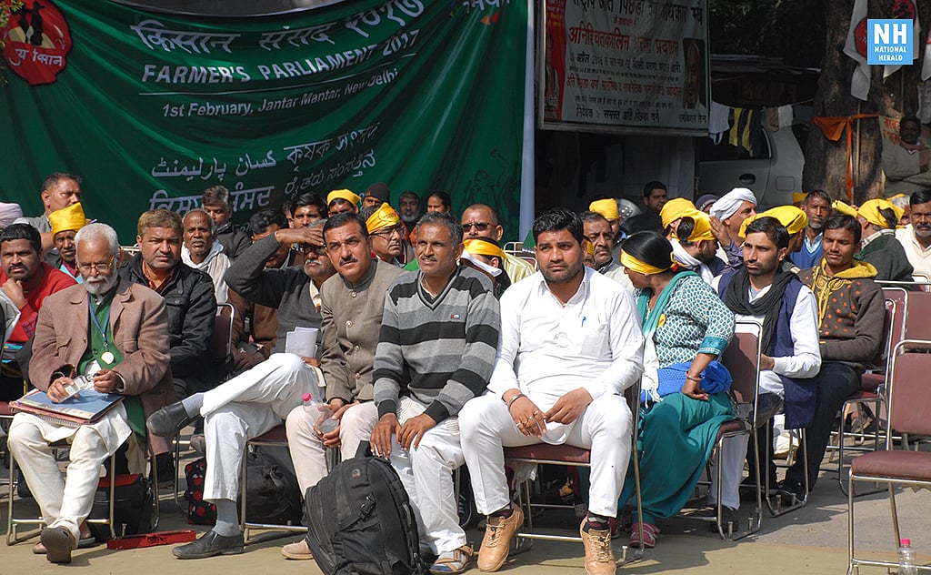 Farmers hold ‘Kisan Sansad’  in Delhi, pass own ‘Krishi Budget’