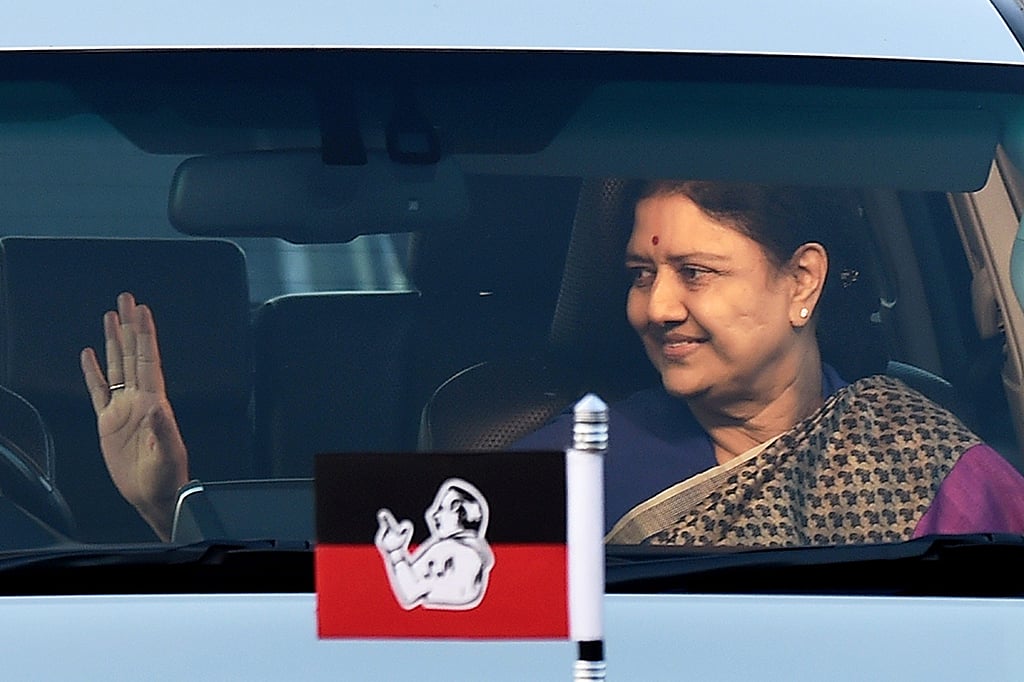 Uncertainty continues in  Tamil Nadu after SC convicts VK Sasikala