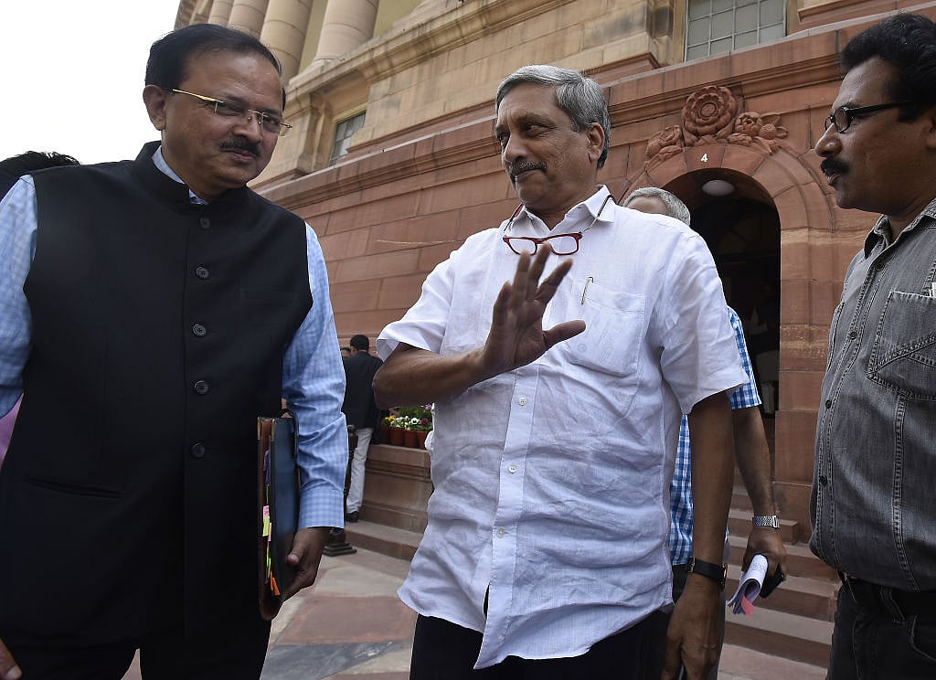 SC allows Parrikar to take oath; Goa floor test on March 16