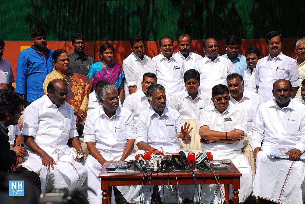 OPS camp wants EC to conduct AIADMK’s internal poll