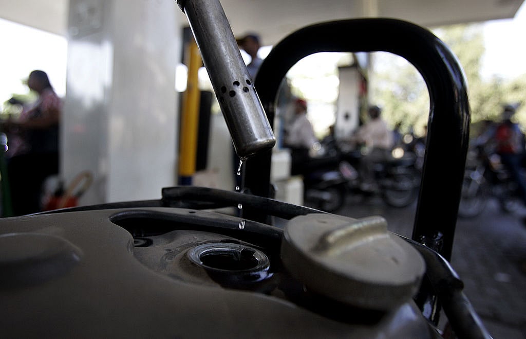 Wholesale inflation surges to 6.55% in February