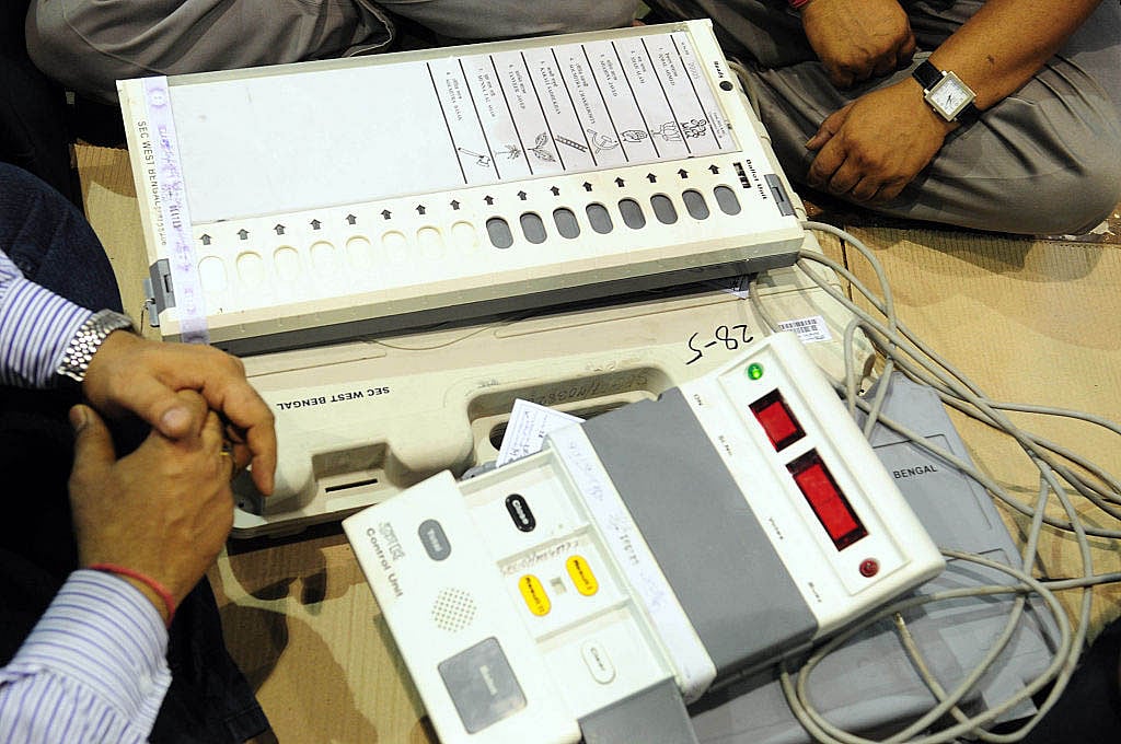 Election Commission advised to hold ‘hackathon’ to reward hackers