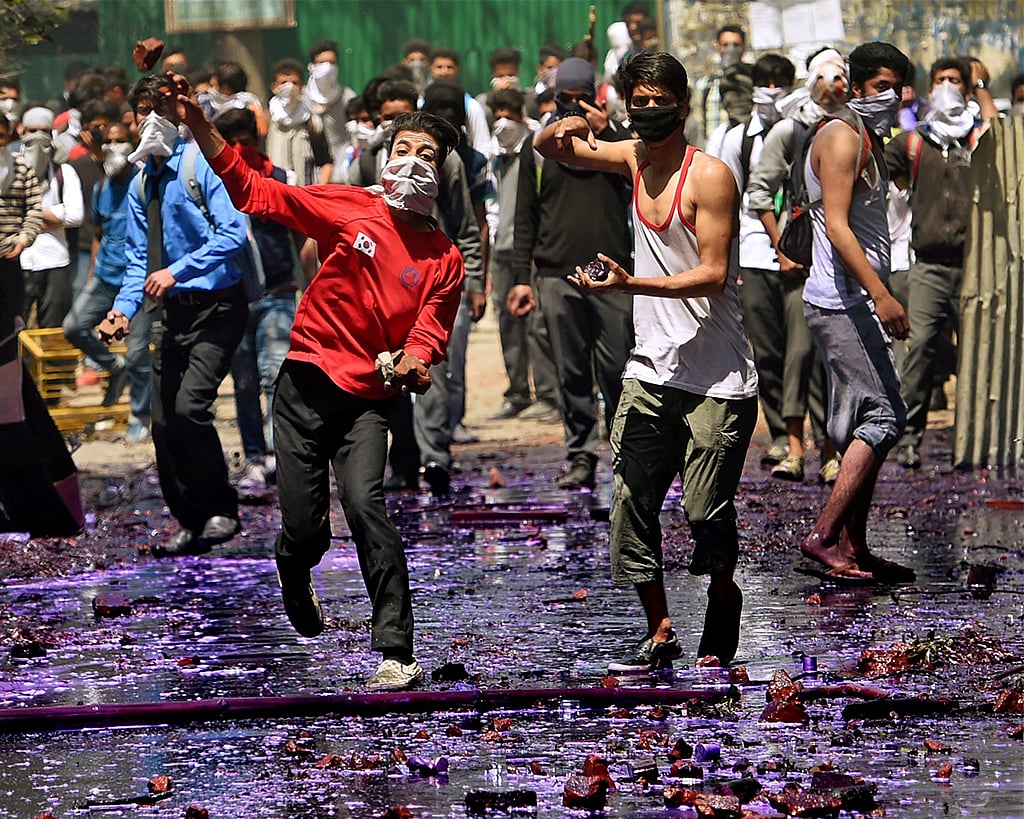 In Kashmir, ‘everybody needs to step back’