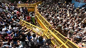 HRD ministry ignores international outrage on JNU seat-cut