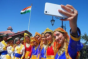 

April 15: Away from Delhi, in pictures  