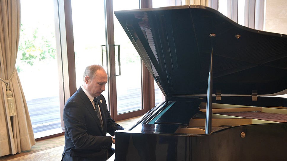 Photo courtesy: Twitter\@PutinRF_Eng