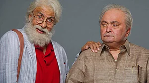 Entertainment: Amitabh and Rishi are back, now as father-son duo