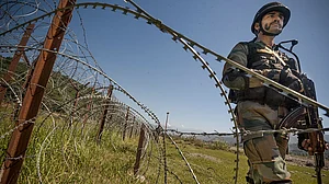 Army pledges retaliation after jawans killed on LoC
