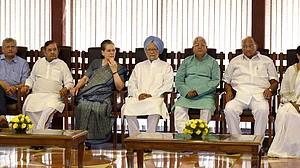 Opposition should try an Indira act in the presidential election