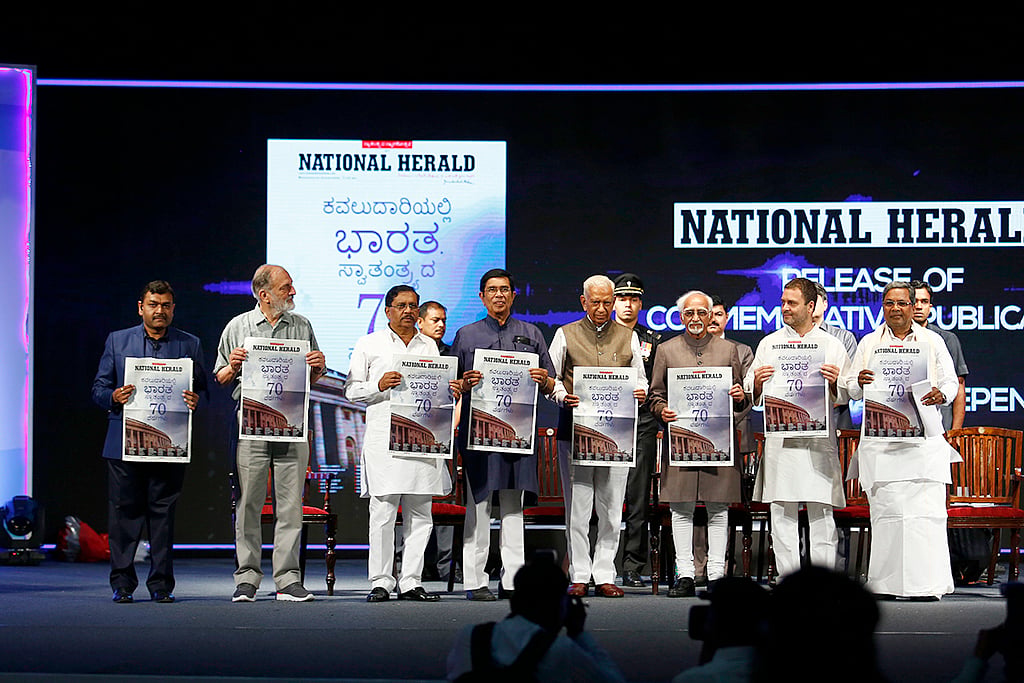 NH Photo&nbsp;