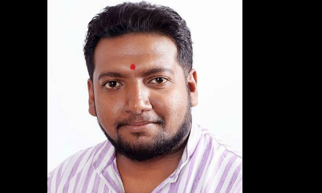 BJP neta, who championed demonetisation, held with fake currency