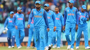 A defensive Kohli lets India down against Sri Lanka