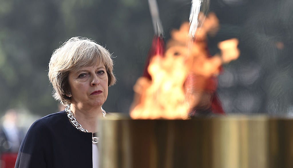 Hung Parliament in the UK, May under pressure to resign