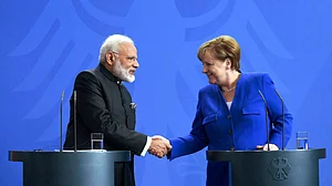 World order in a tailspin but India without a game plan