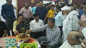Harish Rawat’s mango parties run into opposition
