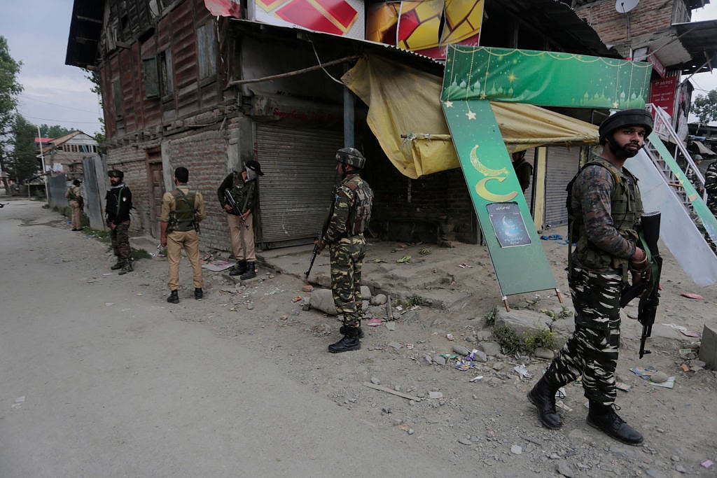 Cancellations by pilgrims rattle porters and pony wallahs
