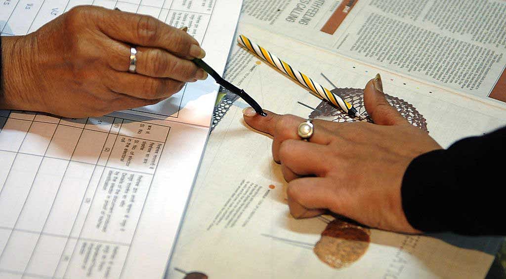 E-ballots for NRIs but not migrant workers within India
