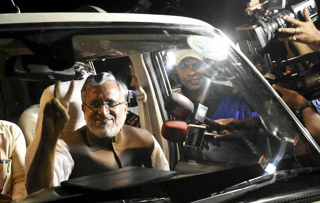 Nitish gets backing from BJP, to be re-sworn in as Bihar CM