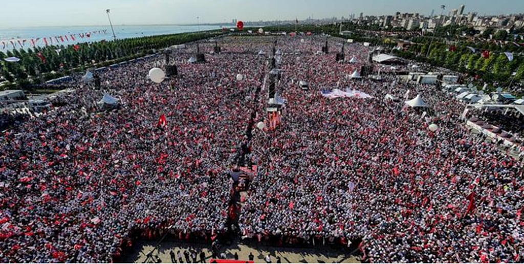 Media ignore ‘Gandhi’ Kemal’s million plus rally in Istanbul