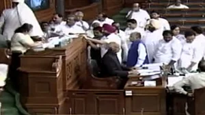 Six Congress MPs suspended from LS during mob lynching debate