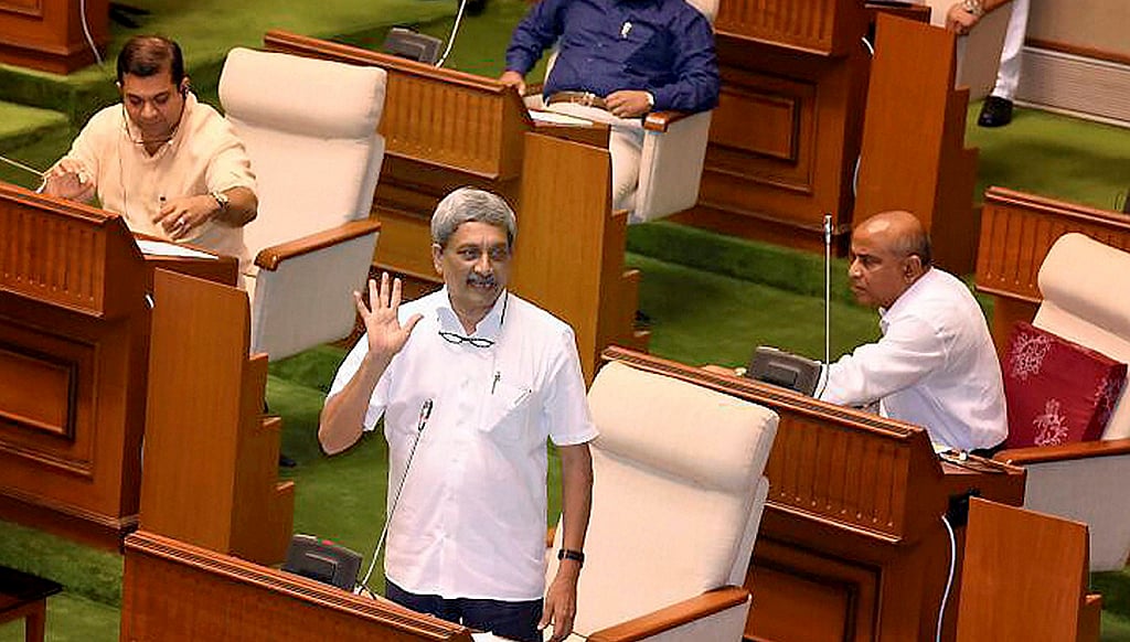 Goa Congress says Parrikar Govt in minority, hence staked claim