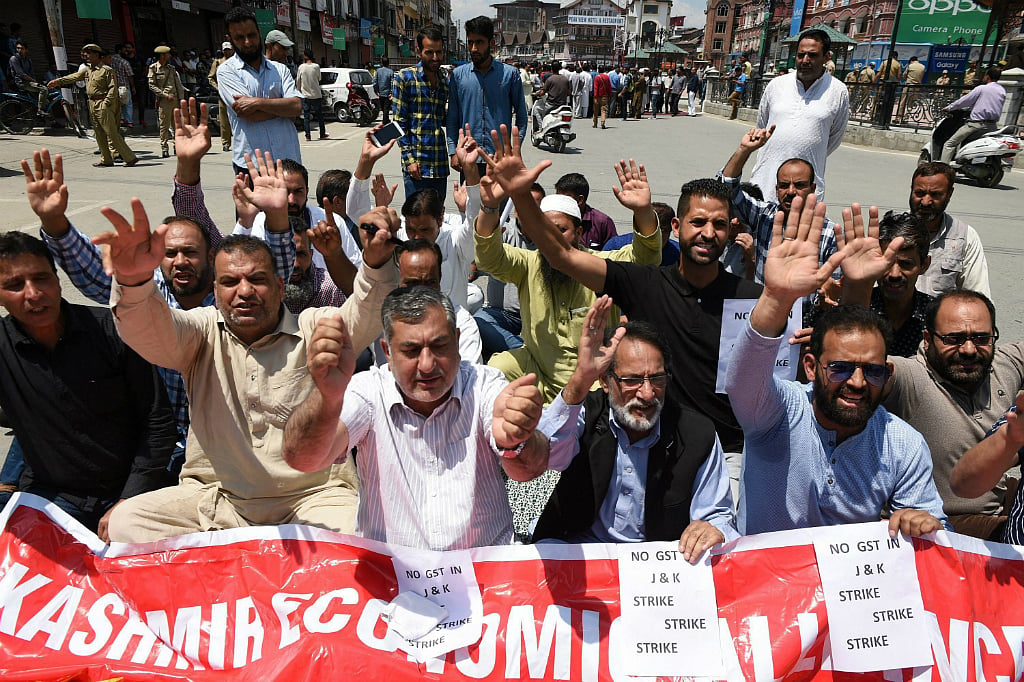 Uncertainty in Srinagar over surrendering autonomy over GST