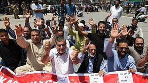 Uncertainty in Srinagar over surrendering autonomy over GST