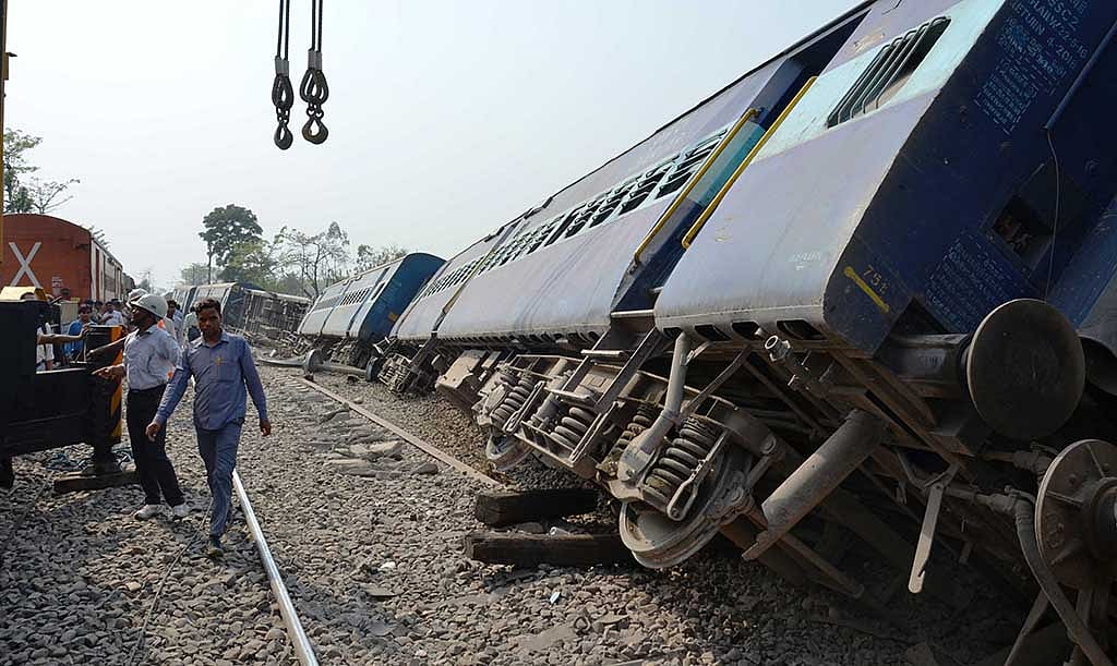 State of Railways: Lakhs of safety posts vacant, tracks worn out   