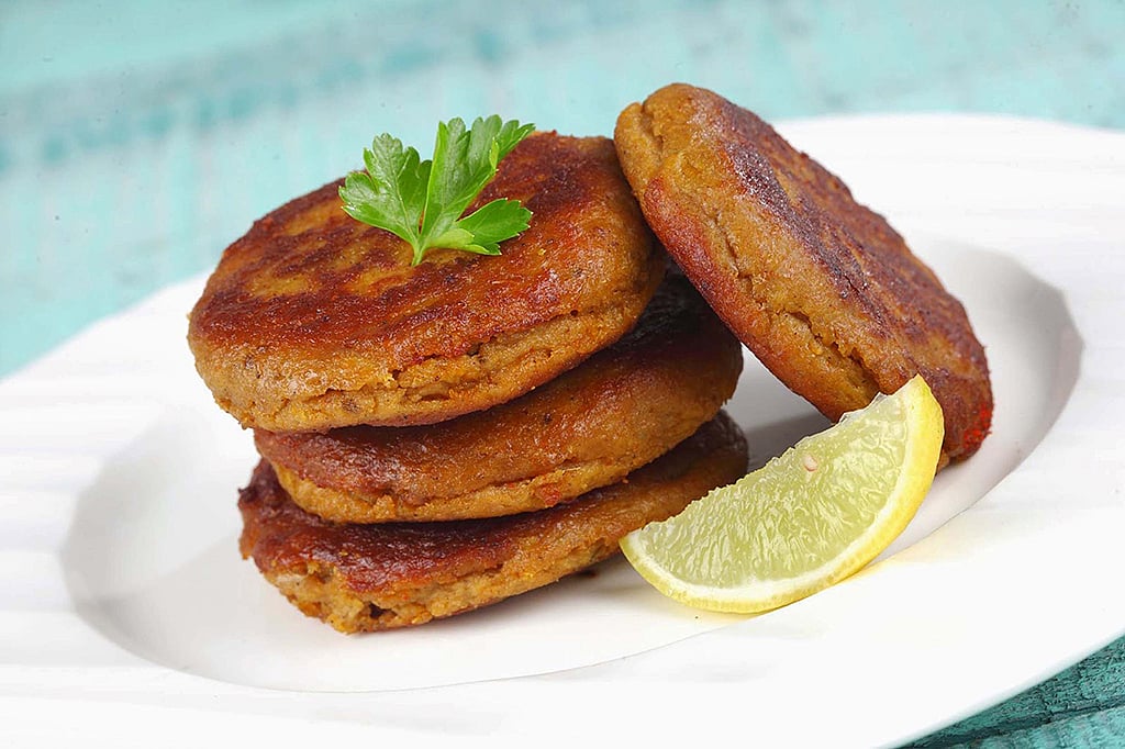 Enjoy the succulent kebabs with prepossessing ambience at Kama
