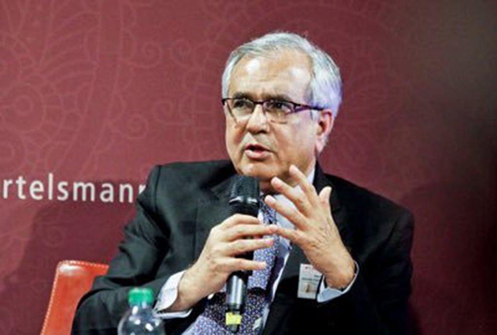 New Niti Aayog man Rajiv Kumar compared Modi with Gandhiji, hailed choice of Adityanath for UP CM