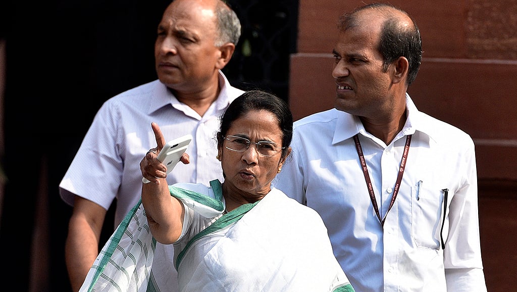‘Super dictatorship’ in the country, all are scared: Mamata
