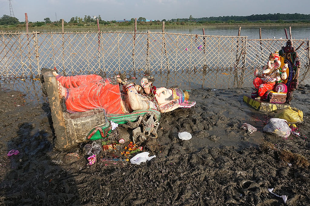 

NH Photo by Pramod Pushkarna 