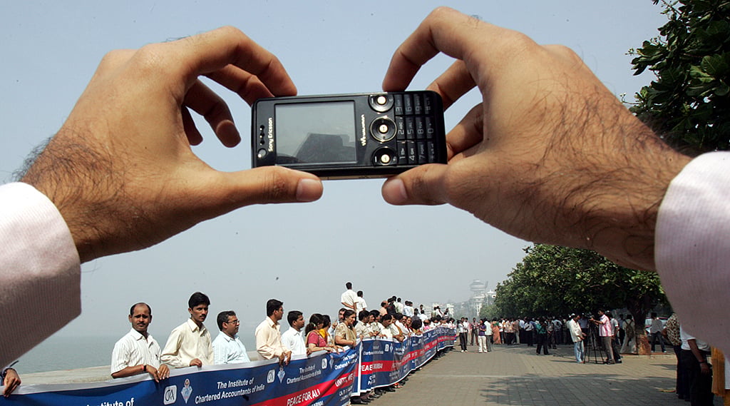 Towards a device-centric communication world