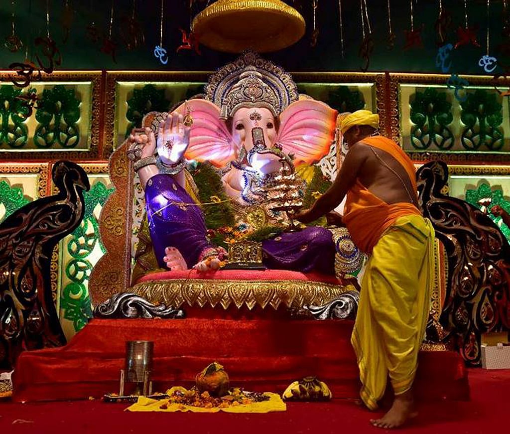 Italian screenwriter pens book on Ganesha for kids