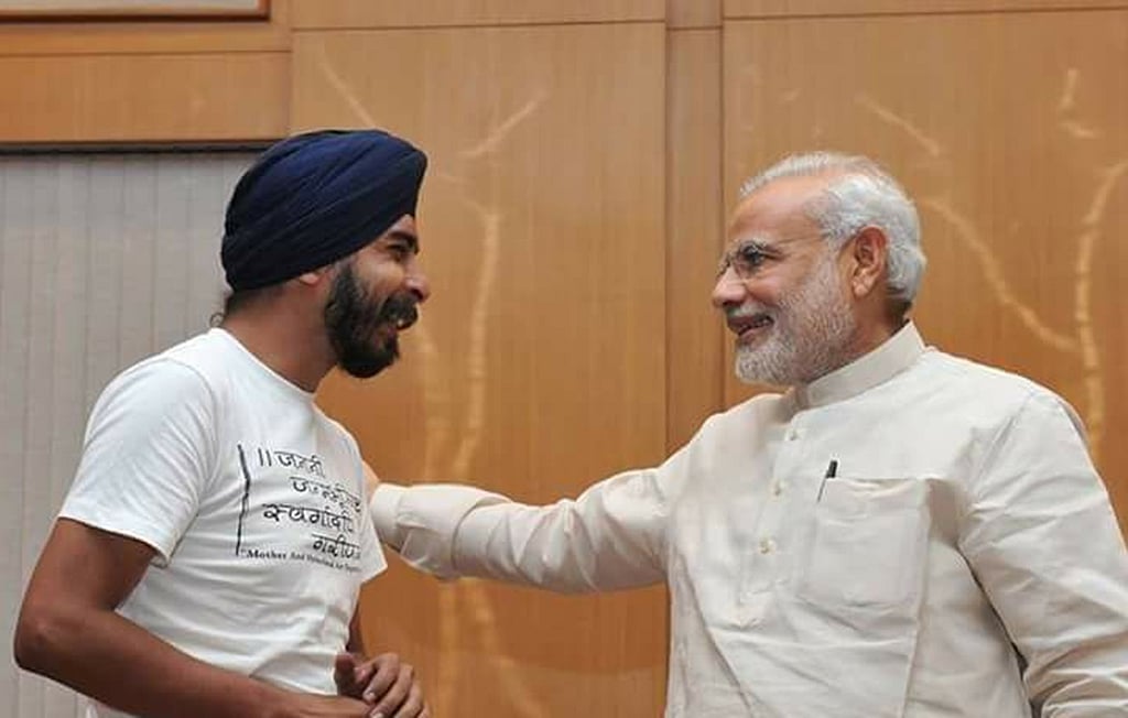 BJP’s Tajinder Bagga “flouts the spirit” of SC’s ban on the sale of firecrackers