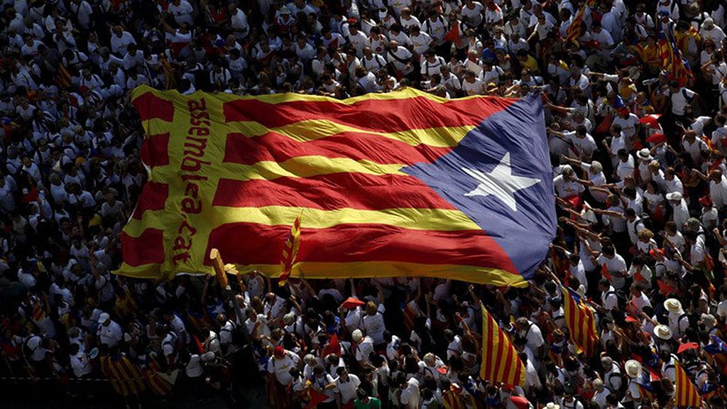  ‘Independent’ Catalonia wakes up under Madrid’s control 