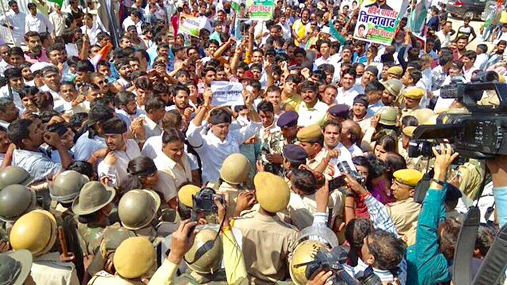 Raje government ties itself in knots over ordinance