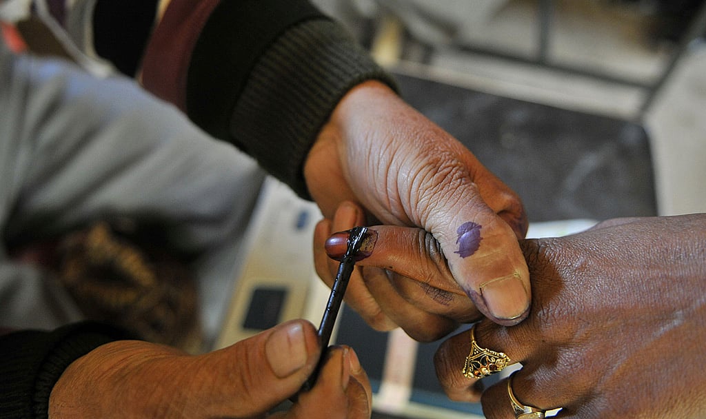 Two phase Gujarat Assembly polls on Dec 9, 14